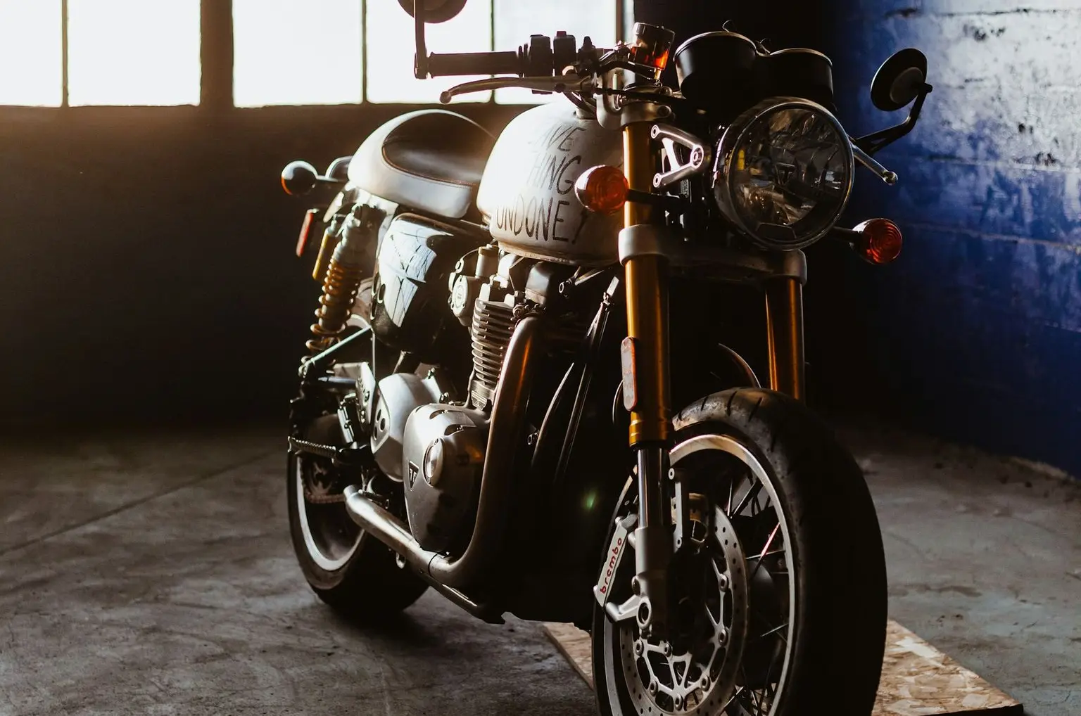 black and silver cruiser motorcycle